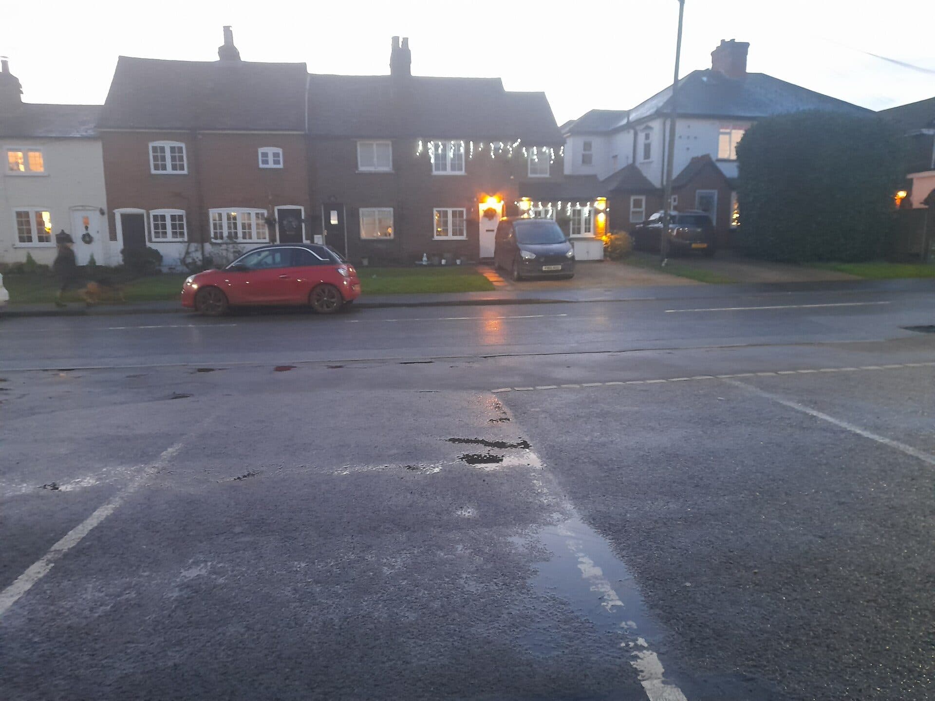 Bovingdon High Street, a short walk from Homefield and Green Lane